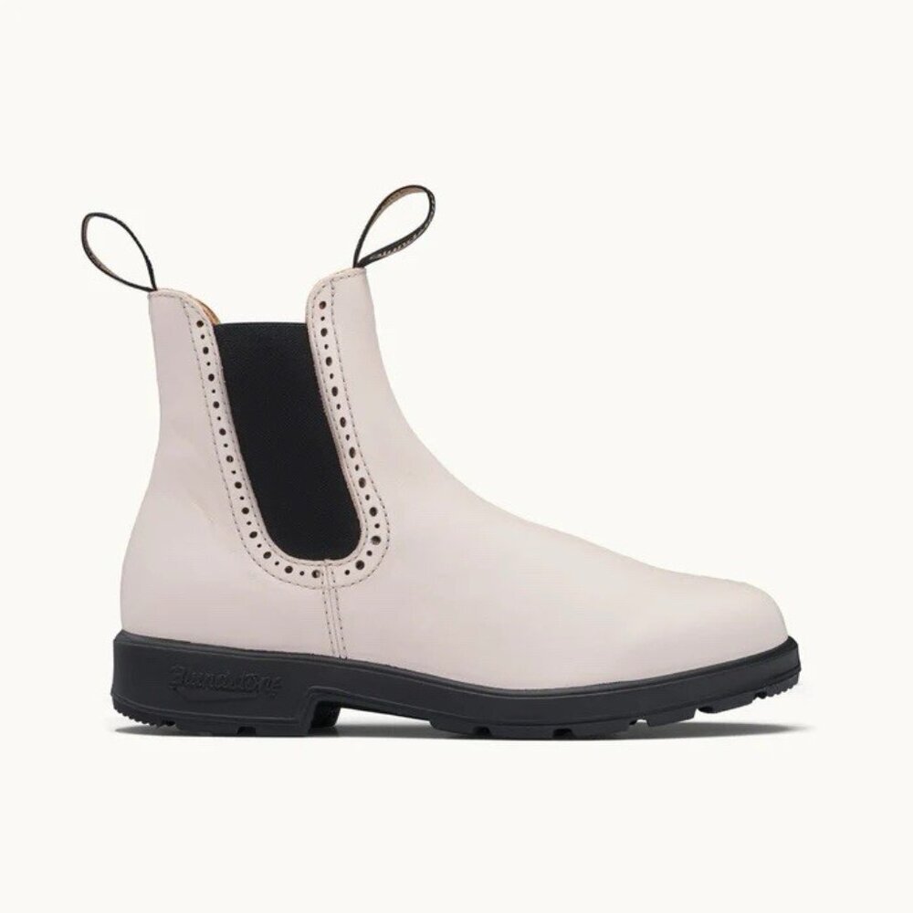 BLUNDSTONE Womens Size US 7 ELASTIC SIDED BOOTS In Pearl New In Box